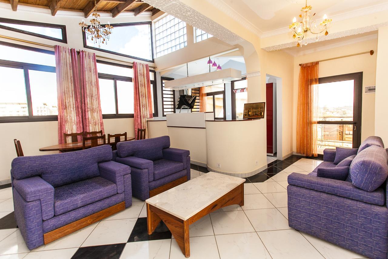 Oceanis Home & Voyages Ivato  المظهر الخارجي الصورة
