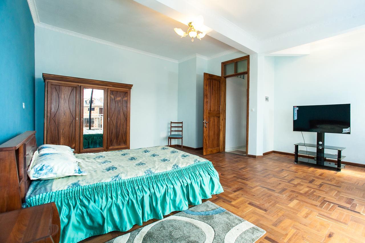 Oceanis Home & Voyages Ivato  المظهر الخارجي الصورة