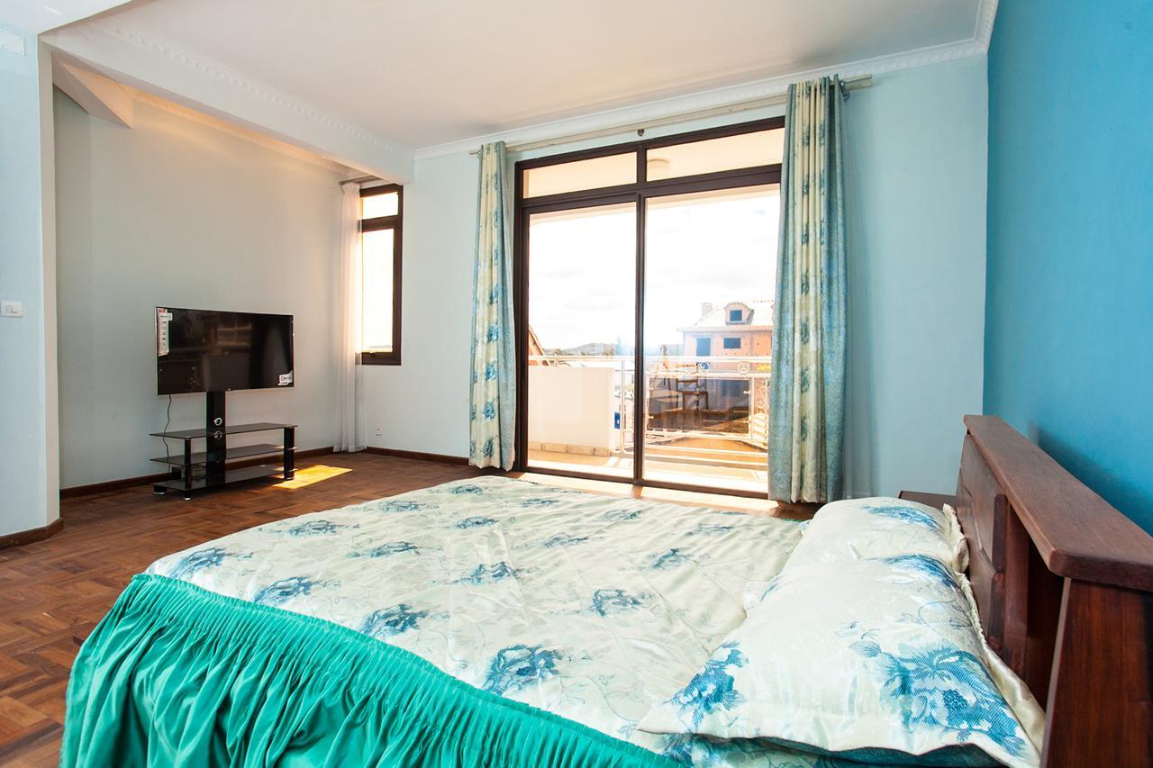 Oceanis Home & Voyages Ivato  المظهر الخارجي الصورة
