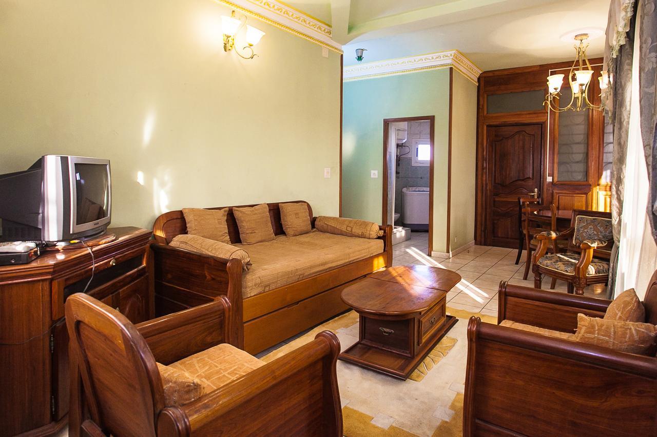 Oceanis Home & Voyages Ivato  المظهر الخارجي الصورة